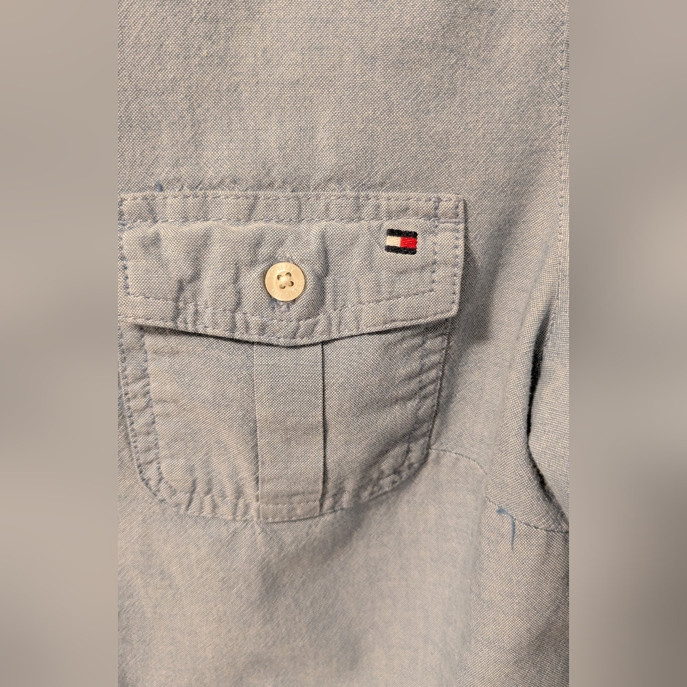 Tommy Hilfiger Light Denim Chambray Casual Shirt - Picture 6 of 6
